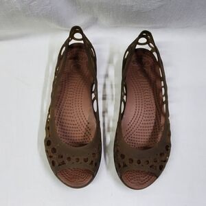 Crocs Women's Adrina Brown Open Toe  Filigree Slip On Shoe 6